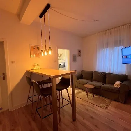 Stil & Eleganz Parkplatz Inklusive Apartment *